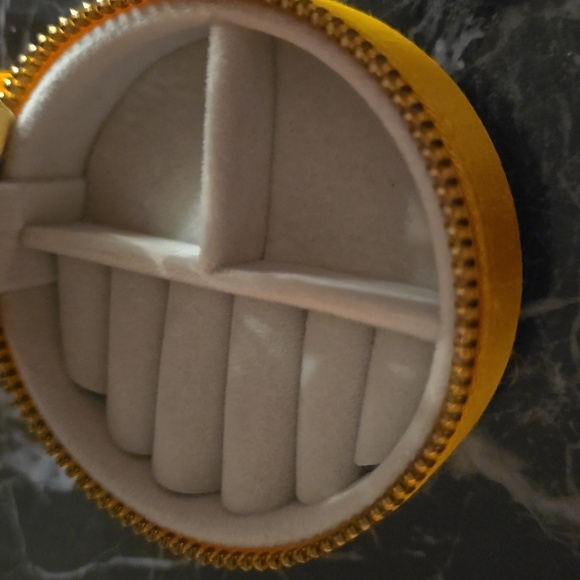 ❤️BUY 2 GET 1 FREE  Vibrant Yellow Floral Cosmetic Bag with Zipper - Picture 7 of 12